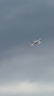 Mikoyan-Gurevich MiG-17 (1952).
Flying it were Russian veterans of World War II, and it proved to be a formidable and agile opponent for the U.S. Air Force during the Vietnam War.
#cccp #mig17 #vietnam